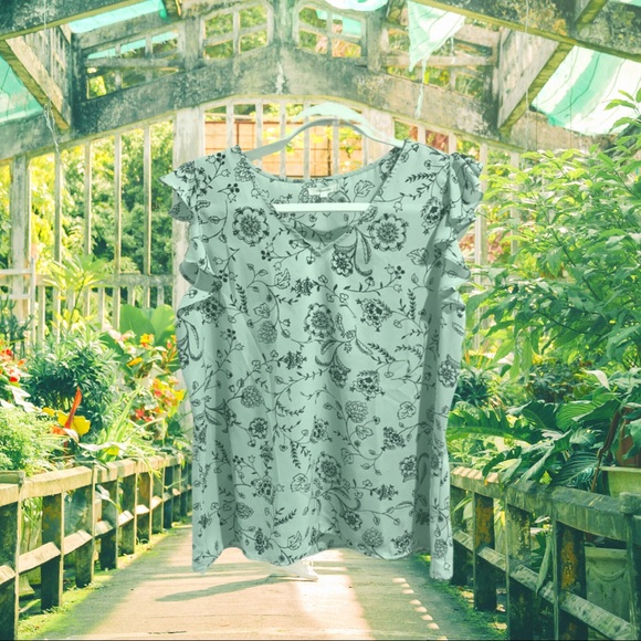 Maurices Tops - Maurice blouse mint blue green vibes floral ruffle